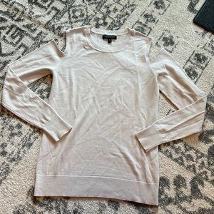 Banana Republic Taupe Crewneck Cold Shoulder Sweater Sz Small